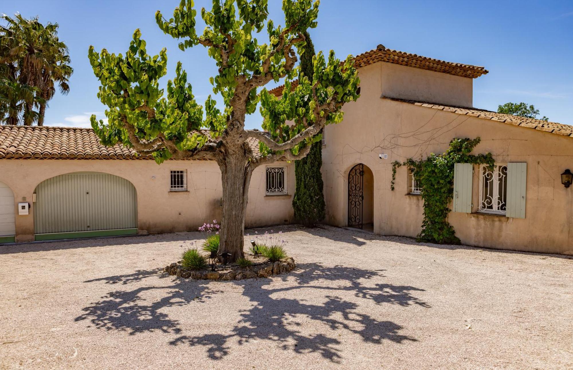 Superbe Villa, Piscine Chauffee, Jardin, Climatisee, Proche Du Village Le Plan-de-la-Tour المظهر الخارجي الصورة